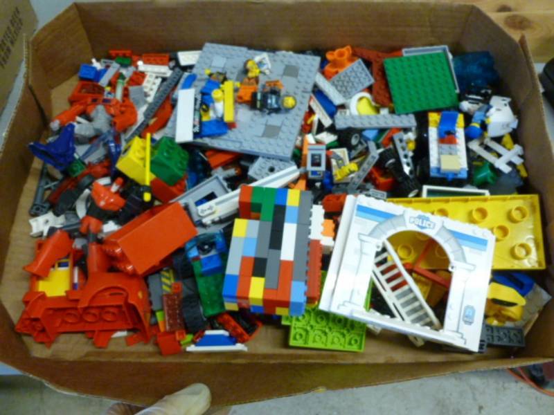 lot 248 image: Legos