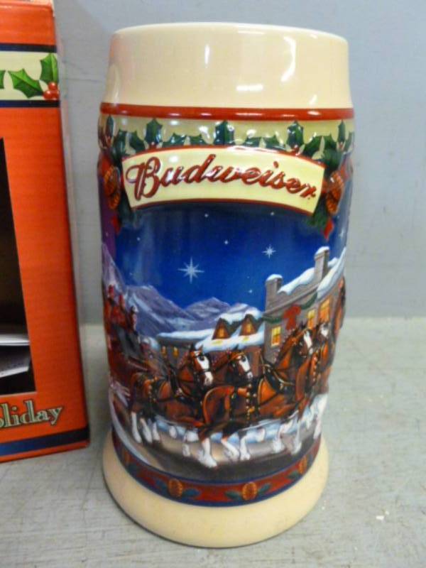 lot 254 image: Budweiser Collectible