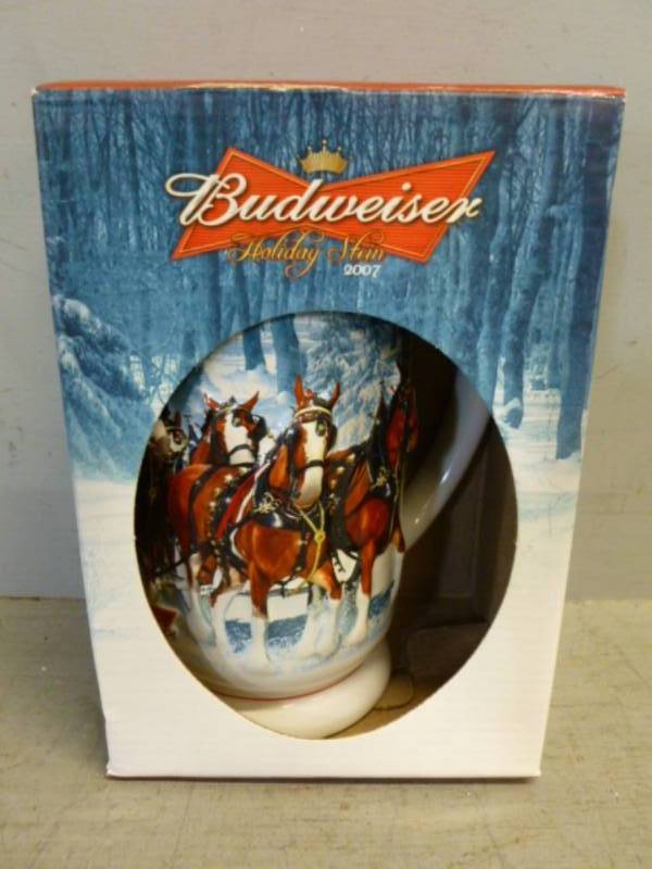 lot 258 image: Budweiser Collectible