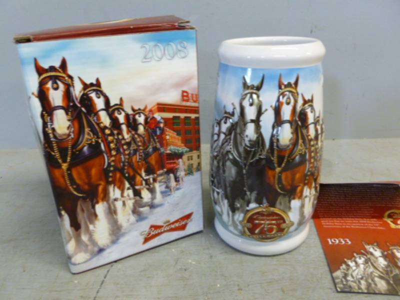 lot 259 image: Budweiser Collectible