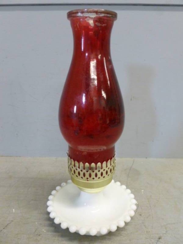 lot 265 image: Vintage Candle Lamp
