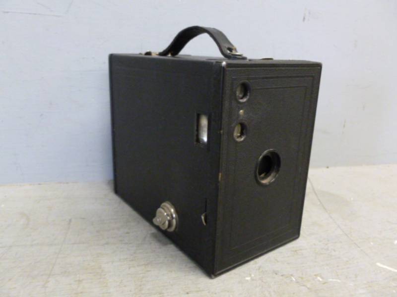 lot 275 image: Vintage Camera