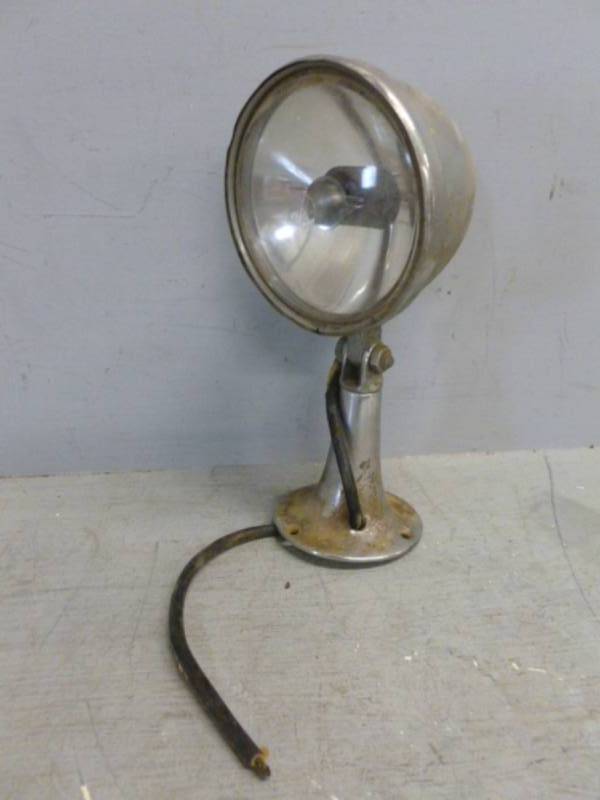 lot 276 image: Vintage Spotlight