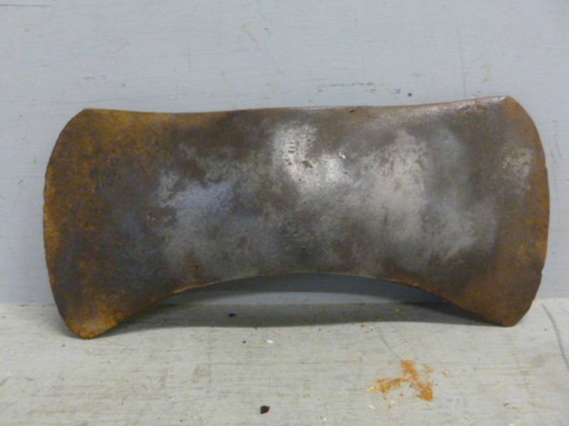 lot 333 image: Vintage Ax Head