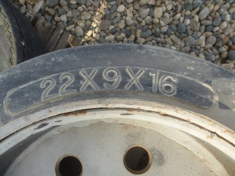 Forklift Solid Tires