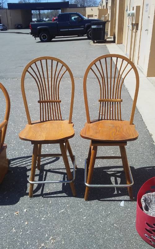 lot 58 image: 2-Oak Swivel Bar Stools- 24 Inch Seat Height, 46 Inch Tall