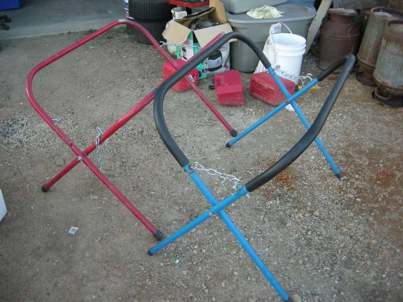 2 Folding Work Stands
