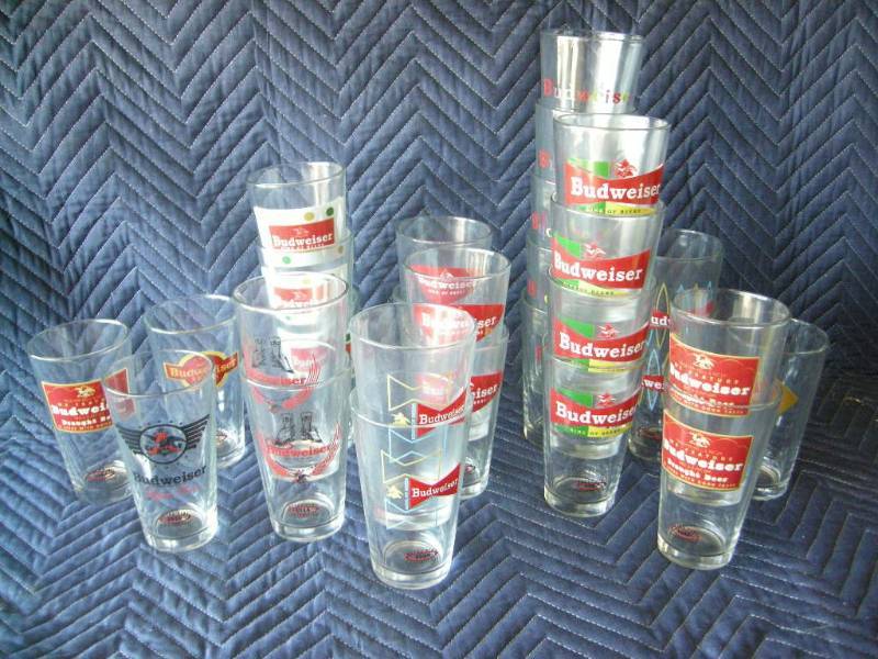 Budweiser Retro Print Glasses