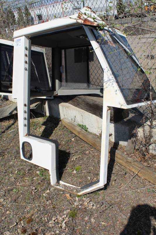 Power Sweeper Hardtop Cover with Glass Windshield