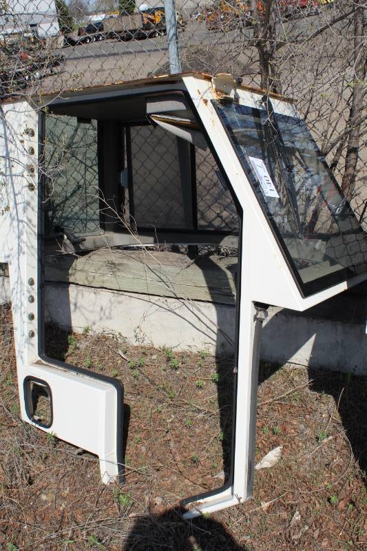 Power Sweeper Hardtop Cover with Glass Windshield