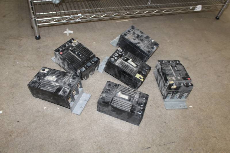 GE Amb. Comp. Circuit Breakers