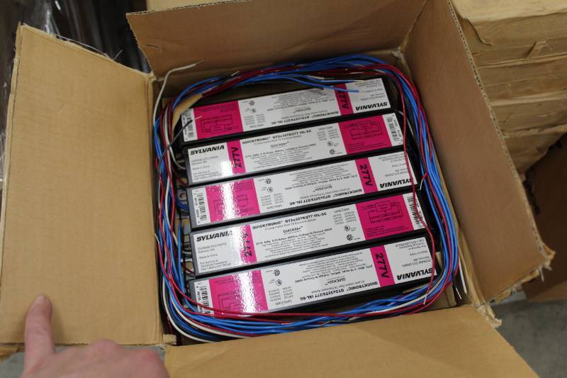 Quicktronic 2-Lamp Instant Start T8 Electronic Ballast