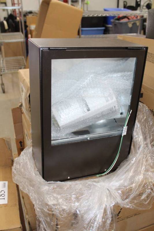 Cooper Lighting Streetworks 400W Metal Halide CWA MT with Lamp