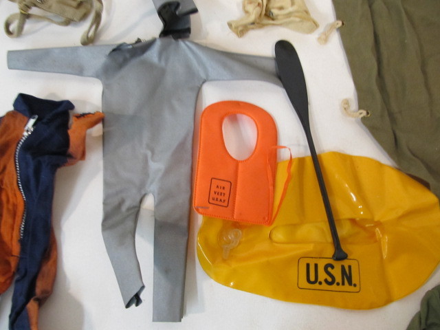 lot 17 image: Group of Original Vintage Large Size GI JOE Accessories