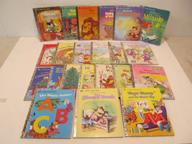 lot 37 image: Lot of Vintage GOLDEN Books