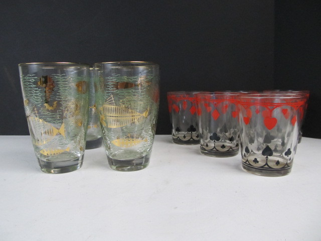 lot 192 image: 2 Sets of Mid Century Barware Glasses