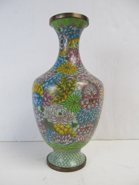 lot 44 image: Vintage Japanese Brass Enamel Cloisonn Vase