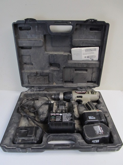 lot 155 image: PORTER CABLE Cordless Hammer Drill wCase