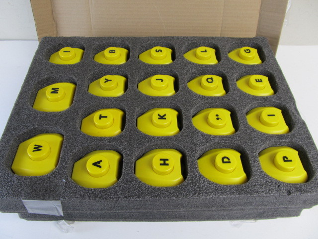 lot 207 image: Pebble Creek Die Cut Paper Punch Set