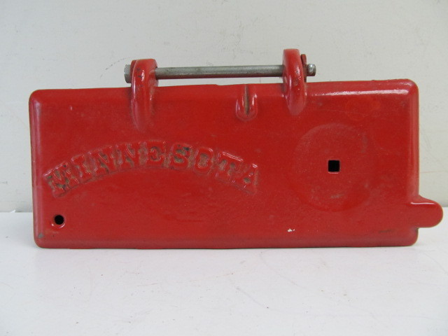 lot 221 image: Antique MINNESOTA Cast Iron Tractor Tool Box