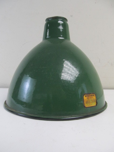lot 223 image: Vintage BENJAMIN Porcelain Enamel Gas Station Light Fixture Shade