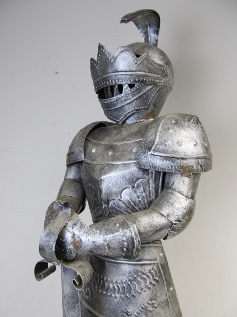 lot 225 image: Large 36 Metal Knight Suit of Armor Statue