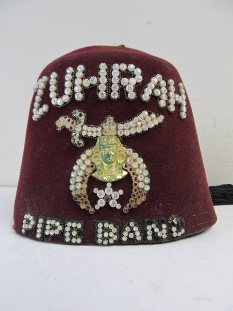 lot 227 image: Vintage Zurah Pipe Band Shriners Fez Hat