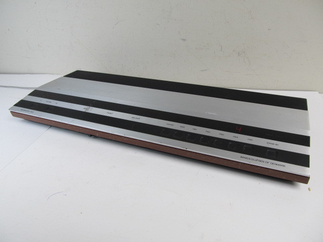 lot 238 image: Working Vintage BANG & OLUFSEN Beomaster 1900