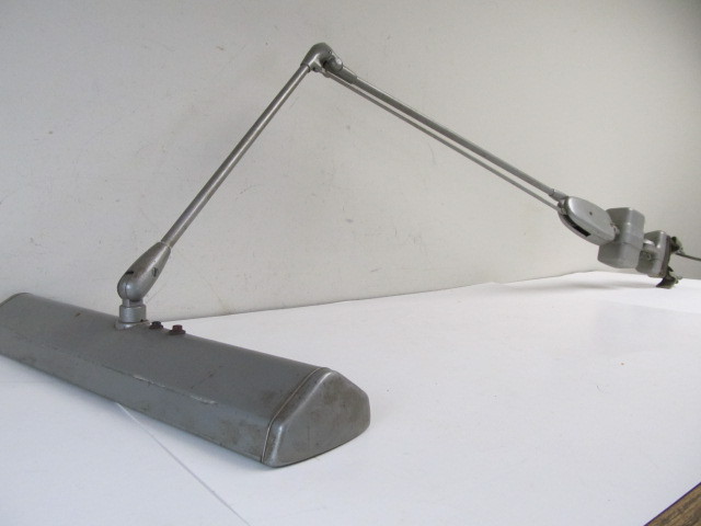 lot 247 image: Vintage Mid Century Industrial DAZOR Swing Arm Workbench Lamp