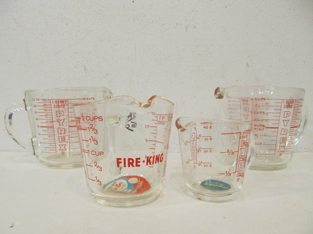 lot 180 image: NOS Vintage PYREX Glass Measuring Cups & Pitchers