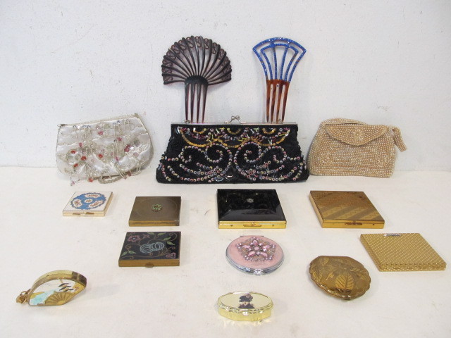 lot 169 image: Nice Group of Vintage Beaded Purses Compacts & Hair Clips