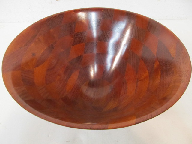 lot 55 image: Signed MICHAEL MODE Turned Wood Bowl