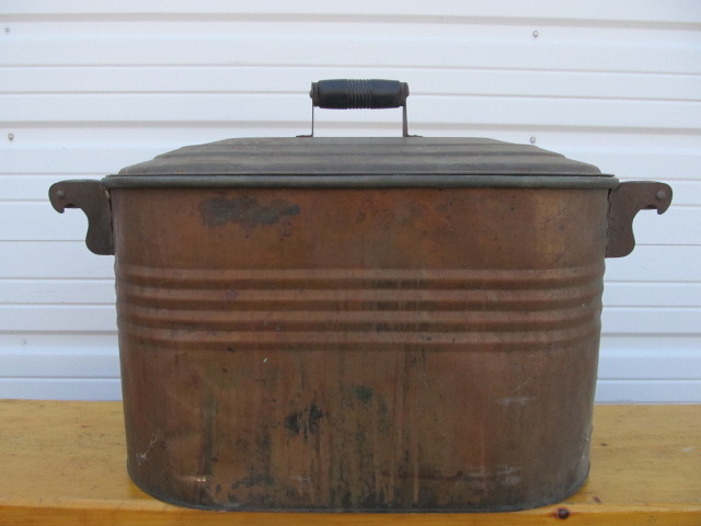 lot 68 image: Antique Copper Boiler wLid