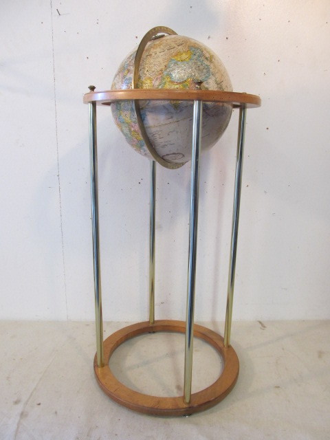 lot 75 image: Large Vintage Floor Standing Replogle World Globe