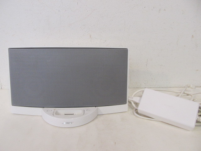 lot 79 image: Working BOSE Sound Dock