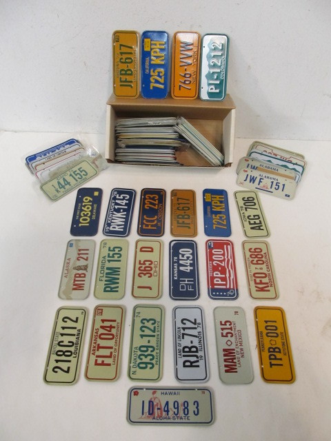 lot 110 image: 2 Complete Sets of 1978 Miniature Metal License Plates