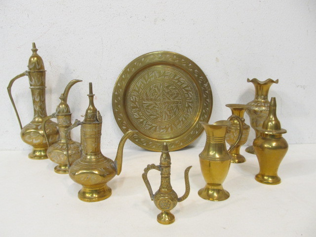 lot 121 image: Nice Lot of Vintage Solid Brass Serving Pieces
