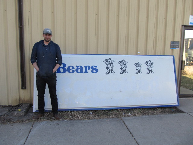 lot 85 image: HUGE 12 Lighted Outdoor Sign