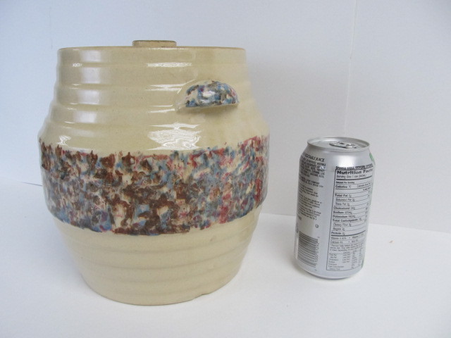lot 199 image: Antique RED WING Spongeware Lidded Stoneware Jar