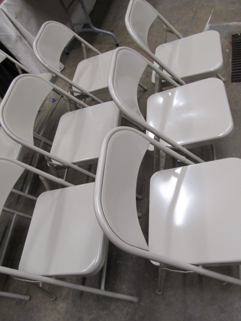 lot 315 image: Lot of 9 BRAND NEW  All Steel Metal PDG Folding Chairs