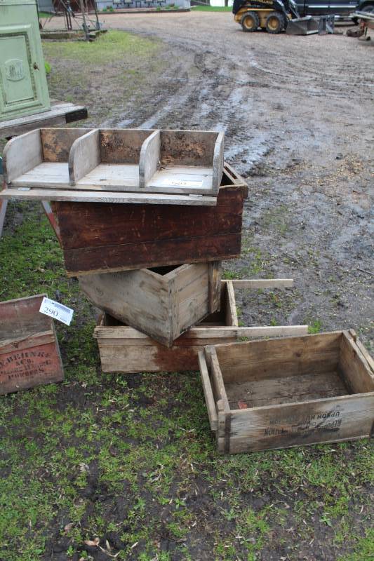 lot 289 image: Lot of (5) Wood Boxes