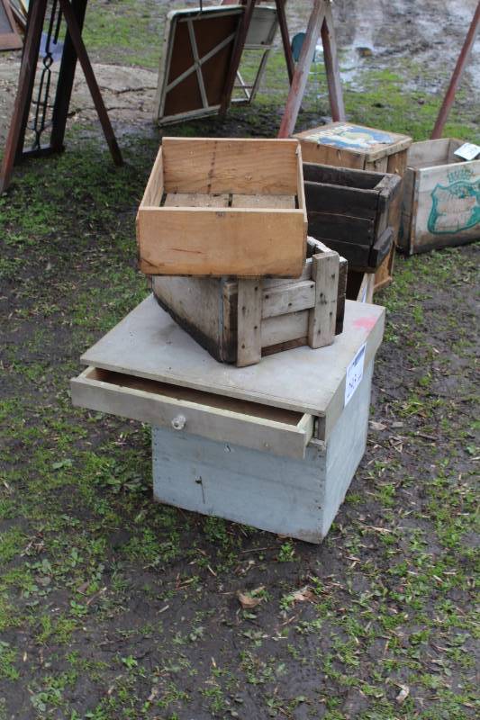 lot 293 image: Lot of (4) Wood Boxes