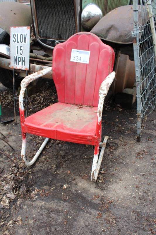 lot 324 image: Metal Chair