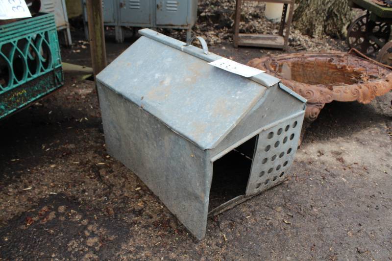 lot 332 image: Animal Trap