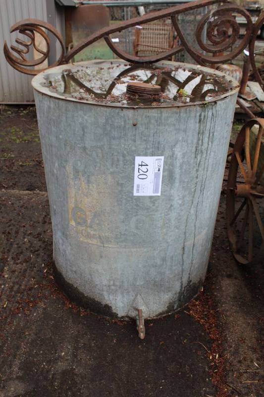 lot 420 image: Large Metal Barrel