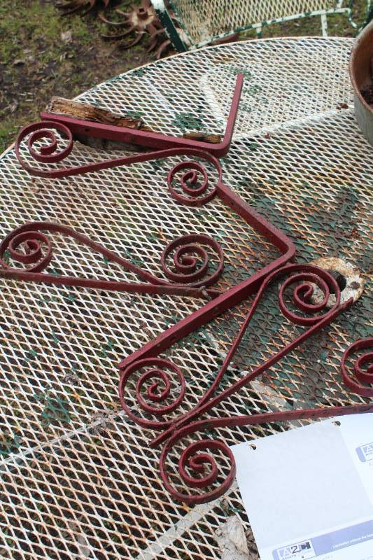 lot 299 image: Lot of (3) Wrought Iron Brackets