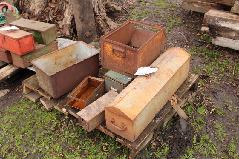 lot 444 image: Metal Boxes