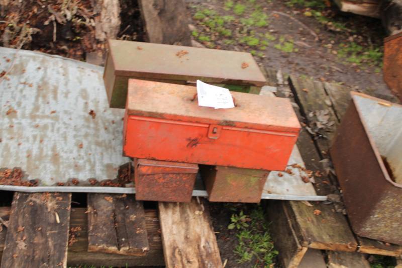 lot 445 image: Lot of (4) Metal Tool Boxes