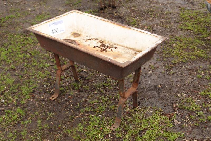 lot 460 image: Metal Sink with Stand