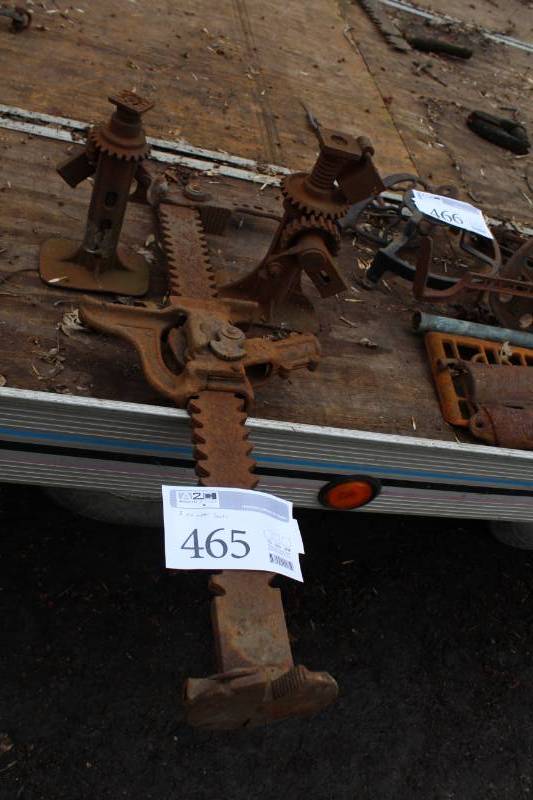 lot 465 image: Lot of (3) Old Metal Jacks